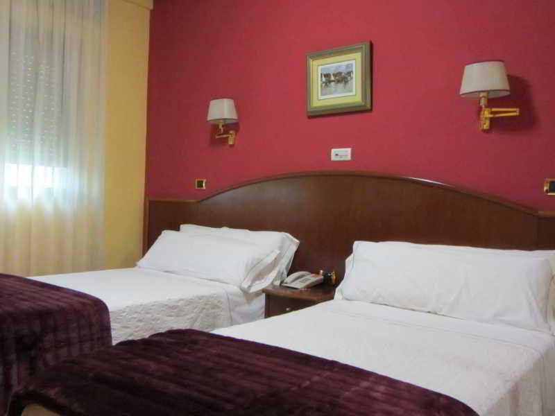 Hotel Princess Ourense Esterno foto